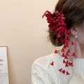 Red acrylic spider lily hair clip with elegant tassels in traditional Chinese style - 28# Duckbill Clip - Red - Japanese Style Tassel Single