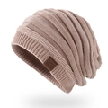 Chic dusty pink knitted beanie with a textured ripple pattern and leather sport patch - Mixed Pink