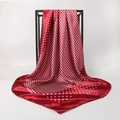 Elegante foulard in raso rosso con motivi a pois bianchi e pied-de-poule di classe - 90*90cm / Borgogna