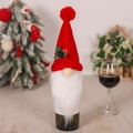 Weihnachts-Zwerg Weinflaschenhülle mit roter Strickmütze und weißem Plüschbart Deko - Rot