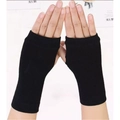 Elastic black knitted fingerless gloves in short style for versatile daily wear - One Size / Black