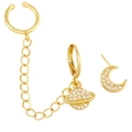 Asymmetrisches goldenes Schmetterling-Ohrring-Set mit Zirkonia-Anhängern und Planeten - Planet