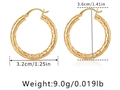 Detailansicht der 18K vergoldeten Messingohrringe mit Rautenmuster und Maßeinheiten - Gesteppter Texturgoldring-Stil (KE1019) / 18K-Gold