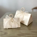 Creamy white triangular wedding gift boxes with pearl ribbon and wooden ring handle - Beige Box + Plain-edged Fishtail Yarn + Pearls + Brooch / Small Size (do Not Use Wooden Rings)