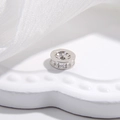 Vista macro di distanziatore in argento S925 con zirconi per creazione gioielli DIY - Diamante bianco / 8mm / Oro bianco