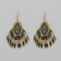 Handgefertigte Boho-Perlenohrringe mit Quasten in irisierendem Blau und Gold - Gold/Irisierendes Blau-Violett-Grün