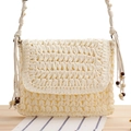 Schicke beige Web-Umhängetasche mit Holzperlen und Quasten für den Sommerurlaub - Creme