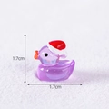 Mini anatra viola in resina con cappello di Natale rosso per micro paesaggi, misura 1,7 cm - Viola