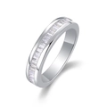 Bague minimaliste en argent sterling S925 avec zircons rectangulaires, angle de 45 degrés - Taille US 9 / Style de Rangée de Moissanite Premium