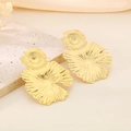 Golden brushed stainless steel earrings in exaggerated irregular floral petal shape - Gold (KE114307-KFC)
