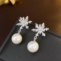 Silver snowflake earrings with transparent crystals and a white pearl drop on black - Silver Snowflake Pearl (11# Silver Needle-Silver Snowflake)
