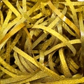 Sparkling golden shredded paper filler for gift boxes and celebration packaging decoration - 30g/Pack / PT02 Gold Glitter