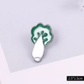 Épingle en émail de radis blanc avec feuilles vertes en alliage de zinc, 2,5x1,5 cm - Radis Blanc en Émail (TZ243)
