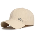 Berretto da baseball beige in mesh traspirante con logo montagna e fori tagliati al laser - Beige