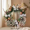 42cm Weihnachtskranz mit Zapfen, silbernen Schleifen und goldenen Kugeln für die Deko - Weihnachtskranz C - Luxus Goldkugeln & Schleife