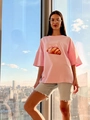Ροζ oversized βαμβακερό T-shirt με τύπωμα κρουασάν και θέα στον ορίζοντα - S / Ροζ