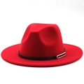 Cappello fedora in feltro rosso vivo a tesa larga con cintura nera e fibbia metallica - M (56-58cm) / Rosso
