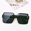Fashionable square black sunglasses with gold star rivets and polished black frame - Black and Gray