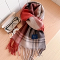 Écharpe en laine beige et marron à carreaux rouges avec des détails de franges - Standard Anglais-19# Cerise Rouge Chili Britannique