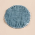 Detail von grau-blauem wiederverwendbarem Stilleinsatz mit Waffelstruktur und Saum - Graublau (12)