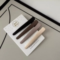 Set of four matte seamless duckbill hair clips in brown and beige tones on display card - Duck Beak Style / Set of 4