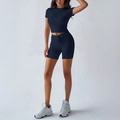 Damen Yoga-Set in Marineblau mit kurzärmligem bauchfreiem Oberteil und Kordelzug-Shorts - S / Marineblau