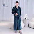 Albornoz grueso de franela para hombre en verde bosque con ribete blanco - M / Verde Bosque (Hombre)