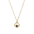 Collana stile corte francese placcata oro 18K con pietra blu e pendente a trama alata - Cerchio con Trama di Piume Nere(SN23090610)