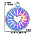 Colgante de corazón en acero arcoíris con dimensiones de 1,8cm de alto y 1,5cm de ancho - Colgante Color Arcoíris