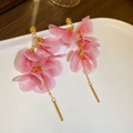 Detail of pink floral earrings with long golden tassels and delicate mesh petals - Gold Pink (26#)