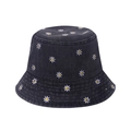 Chapeau bob en denim foncé pour femme avec broderie marguerite blanche sur fond neutre - 58cm / Fleur noire