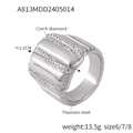 Anello a fascia larga in acciaio al titanio argento con pavé di diamanti cechi a più file - US 6 / Stile a Righe Verticali Argento (A813)