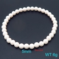 Elegante bracciale di perle di vetro bianche da 5 mm con finitura lucida ed elastica - Stile Perla Bianco Puro (KB206985-Z) / Diametro della perla 5mm