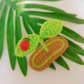 Fermaglio per capelli a foglia verde all'uncinetto con coccinella per bambine - Foglia Appuntita con Coccinella