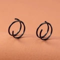Paar minimalistische schwarze Spiral-Nasenringe aus Edelstahl mit Doppelring-Design - 8mm / Schwarz
