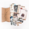 Set di adesivi vintage con funghi e farfalle in una scatola regalo di carta kraft retrò - Stanza della Collezione Retrò - Viaggio nel Mondo