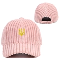 Rosa Cord-Baseballkappe mit gelbem Ukraine-Wappen Stickerei, Vorder- und Rückansicht - Verstellbar / Rosa
