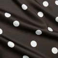 Détail du tissu à pois marron foncé avec drapé souple et texture mate de qualité - S / Marron