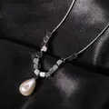 Collier en acier titane avec perles hexagonales et pendentif perle d'eau douce - Argenté