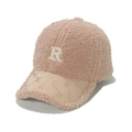 Roze lamswollen honkbalpet met R-letter borduursel en strassteentjes op de klep - M (56-58cm) / Roze