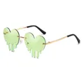 Herz-Sonnenbrille mit schmelzendem Effekt hellgrünen Gläsern und goldfarbenem Metallrahmen - Fluoreszierendes Grün
