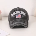 Berretto da baseball slavato antracite con ricamo bandiera USA e dettagli strappati - M (56-58cm) / Nero