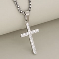 Collier avec pendentif croix en argent minimaliste et oxydes de zirconium étincelants - Couleur Acier