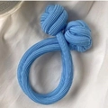 Élastique à cheveux tressé bleu ciel avec design à double nœud sur tissu blanc - 1 Pièce / Bleu