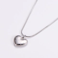 Silberne Herzanhänger-Halskette mit I Love You Gravur und Schlangenkette für Damen - Stahlfarbe