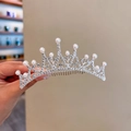 Macro detail of silver crystal tiara hair comb with elegant white pearls for girls - 8# Noble Pearl Hair Comb