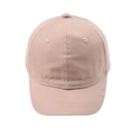 Primer plano detallado de gorra de béisbol de lona de algodón beige con costuras reforzadas - Blanco - Gorra de Béisbol de Ala Corta
