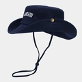 Détail du chapeau de randonnée en toile marine avec broderie Colorado et cordon réglable - Taille unique / Bleu marine