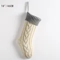 Großer 46 cm Strick-Weihnachtsstrumpf in Creme mit grauem Rippenbündchen und Zopfmuster - Elfenbein Körper/Silbergrau Manschette
