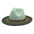 Dettaglio cappello in lana bicolore con fascia leopardata e fibbia in metallo oro - M (56-58cm) / Verde Menta + Verde Militare